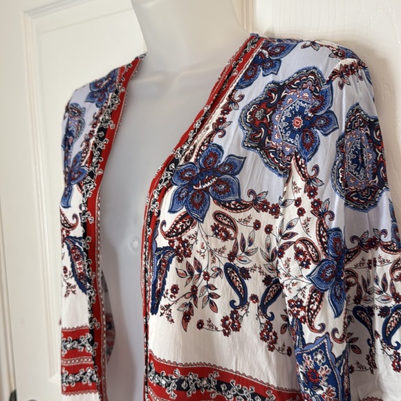 Maurices floral open front kimono - Picture 2 of 6